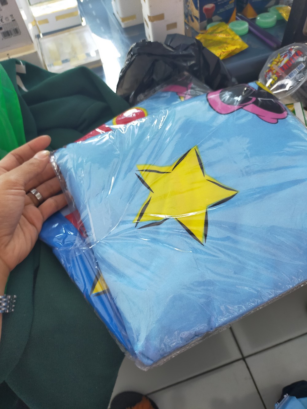 Gorden Tali Elisabeth New