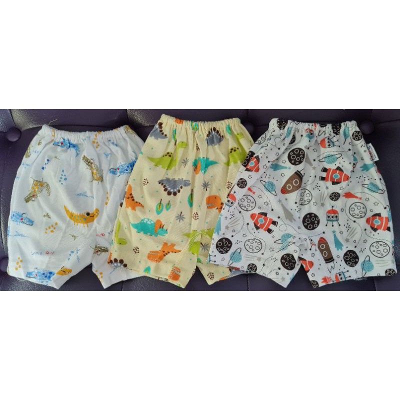 Little Queen celana pendek/ celana kotak isi 3pcs Cowo