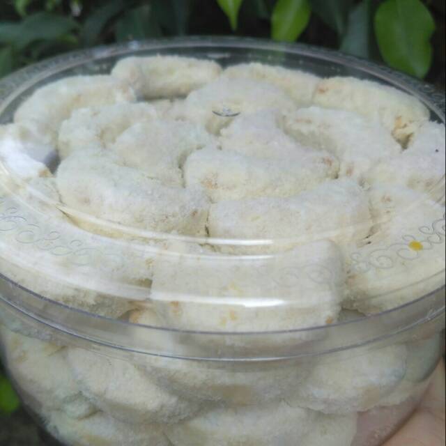 

Putri salju keju/ lembut/ OPEN ORDER LEBARAN