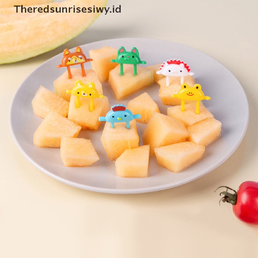 # Alat Pemotong Buah # 6pcs Garpu Buah / Dessert / Bento Bentuk Kartun Hewan Lucu