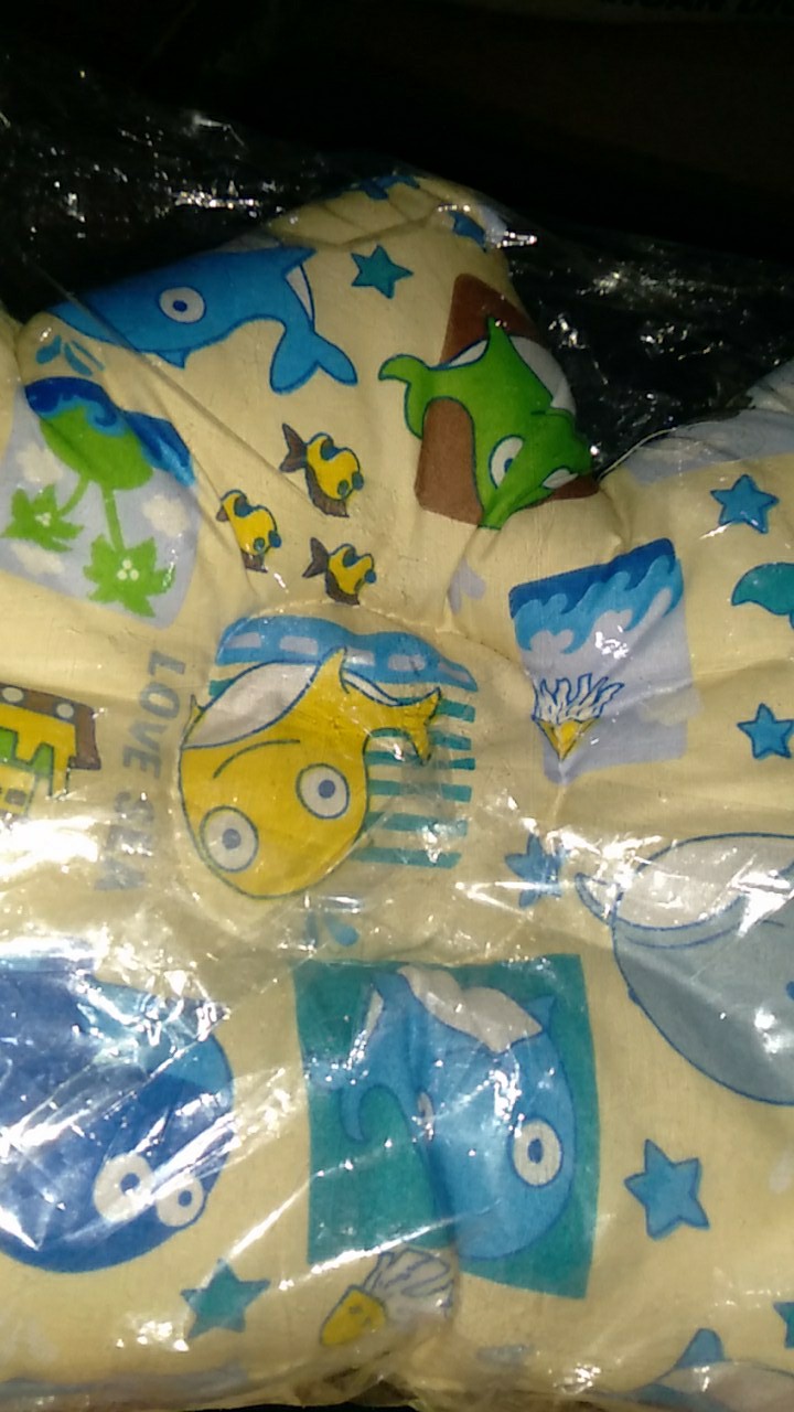 1 Bantal Mahkota Karakter