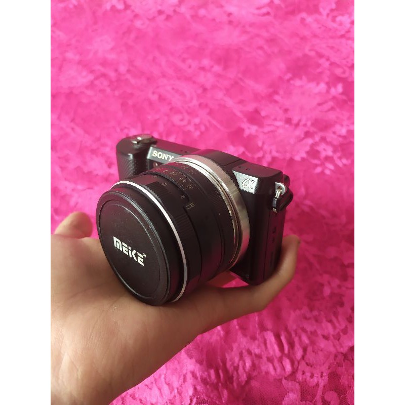 SONY A5000 Lensa Fix Meike 35mm F1.7 Kamera Mirrorless -Paket Bokeh- Arkcam