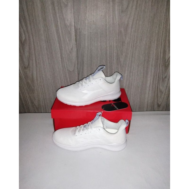 Diadora Running Caloni White Full, Bnib, 100%ORIGINAL