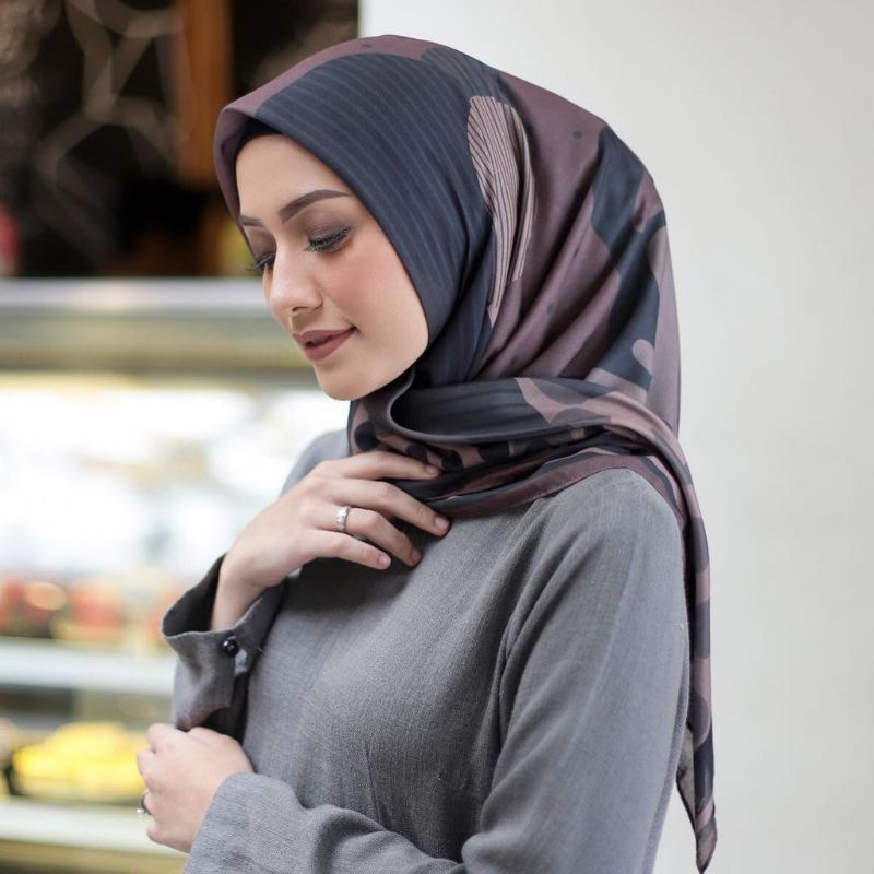 Kerudung My Lady Original Queen brown Hijab segiempat my lady
