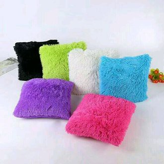 SARUNG BANTAL KURSI BULU GLOSSY Uk 40X40