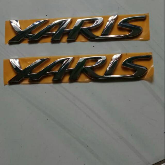 EMBLEM TULISAN YARIS chrom original