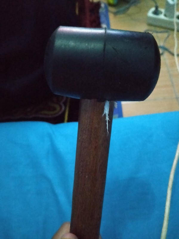 Palu Karet 8oz(kecil) Gagang Kayu / Palu Karet Serbaguna