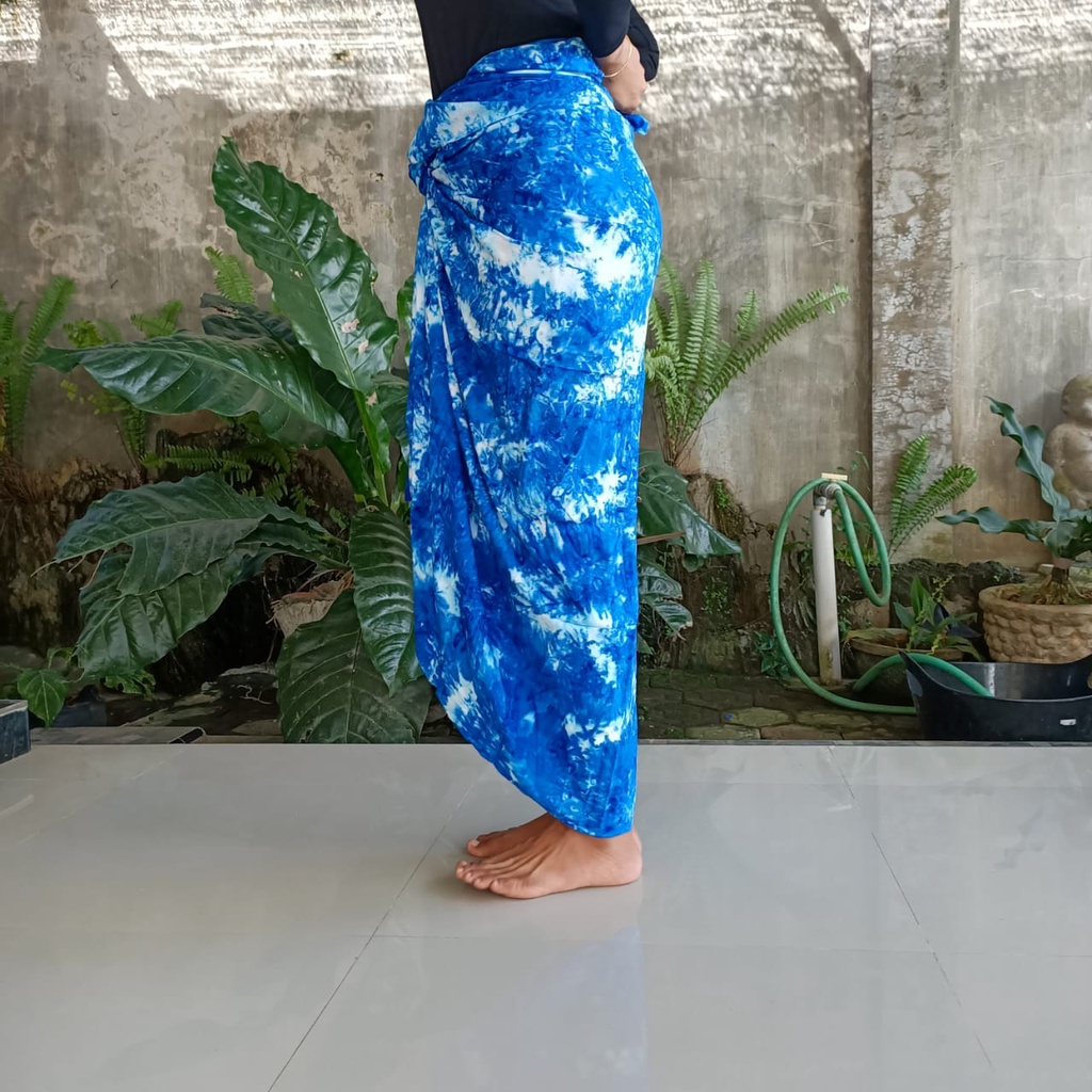 Kain motif abstrak warna biru / kain pantai abstrak