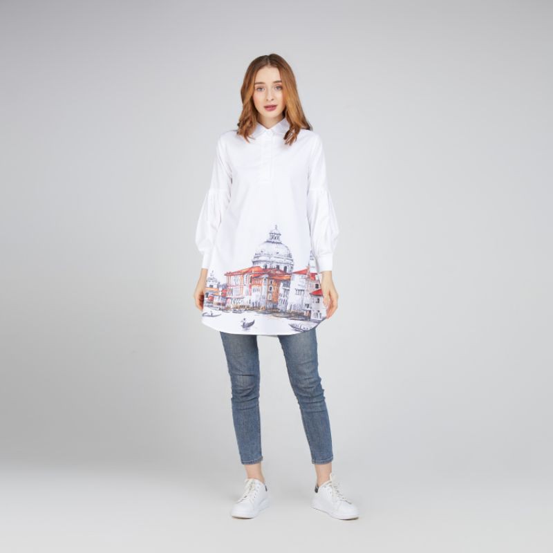 

Oadira Shirt Watercolor Houses Illustration