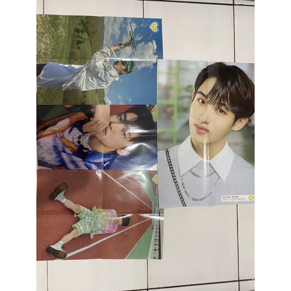 FOLDED POSTER MARK JAEMIN HAECHAN WINWIN HELLO FUTURE SMCU SMTOW DAYTIME
