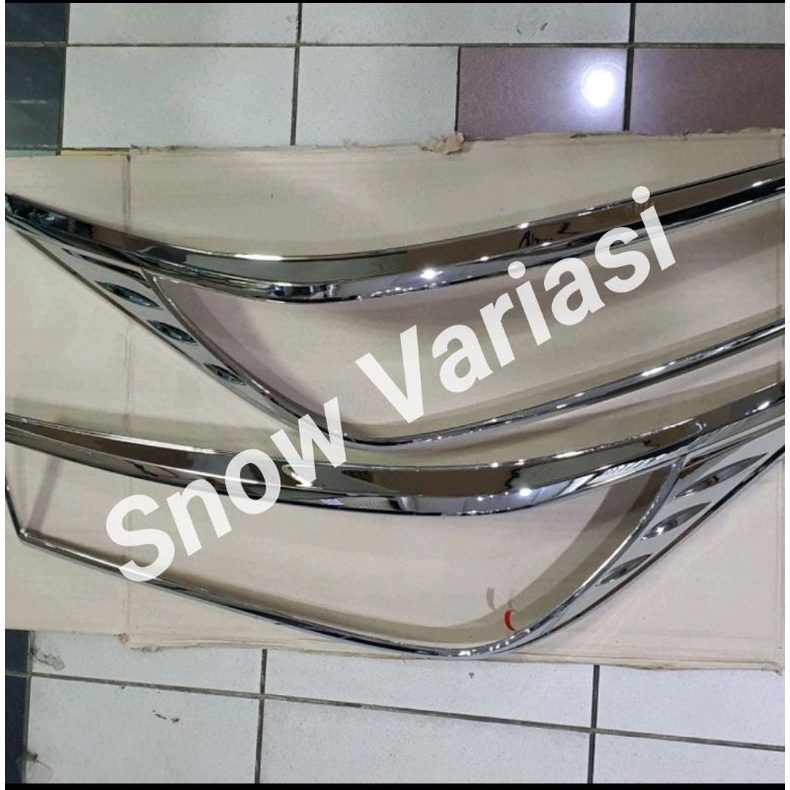 Garnish Depan All New Innova Reborn 2016 2020 Chrome