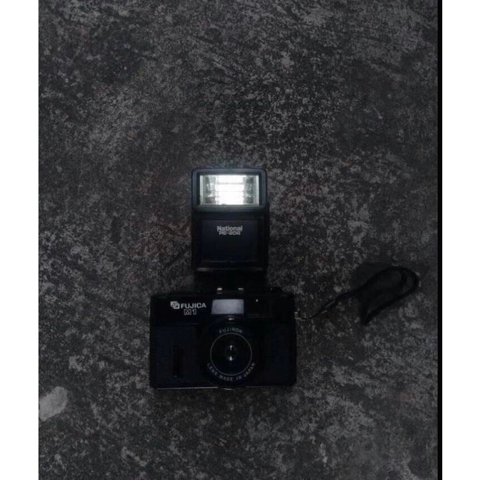 kamera analog Fujica M1