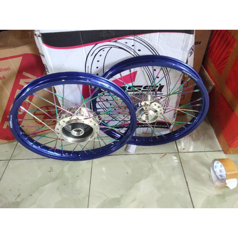 velg paketan jari jari kharisma/Supra x 125 old Ring 17 x140/140