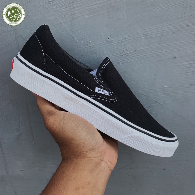 VANS SLIPON BLACK WHITE RESMI PT NAVYA