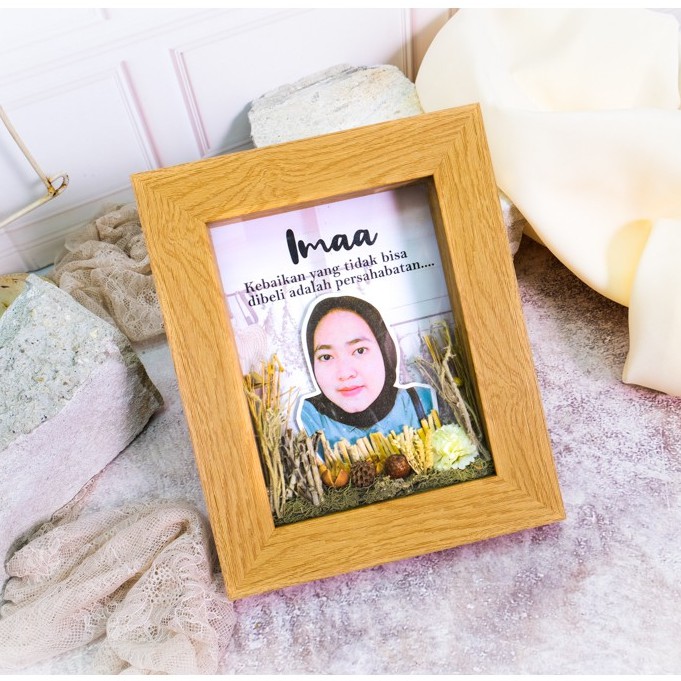 KADO WISUDA NAURA MINI, FRAME BINGKAI CUSTOM FOTO UKURAN 16x12 CM