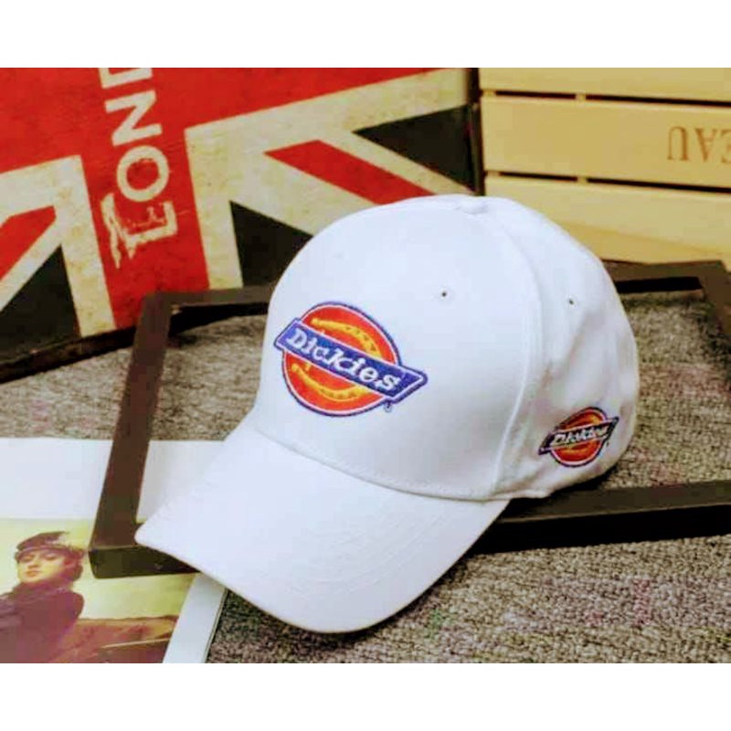 topi  bergaya dickyes