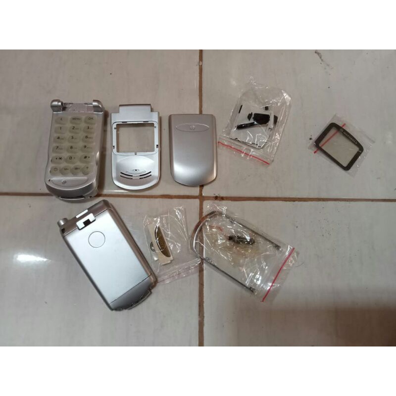Casing Motorola v3688 fullset