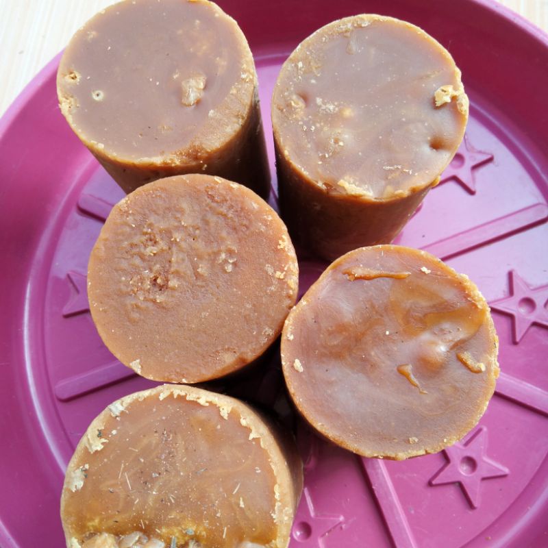 

Gula aren dari air nira pohon aren per 1 kg