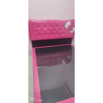 Divan Dipan Tempat tidur Anak Model Hello kitty