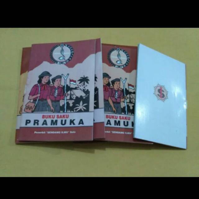 

Buku saku 50 biji Pramuka coklat