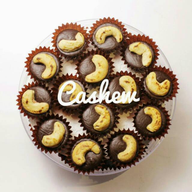 

cokelat cup cashew/cokelat cup mede