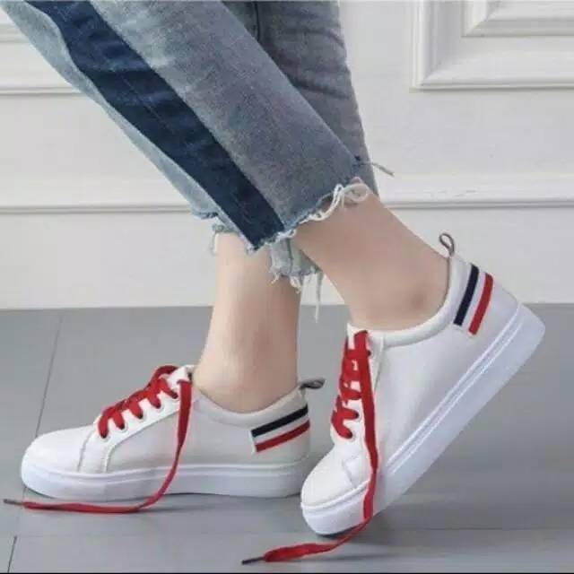 sepatu wanita sneakers tali putih