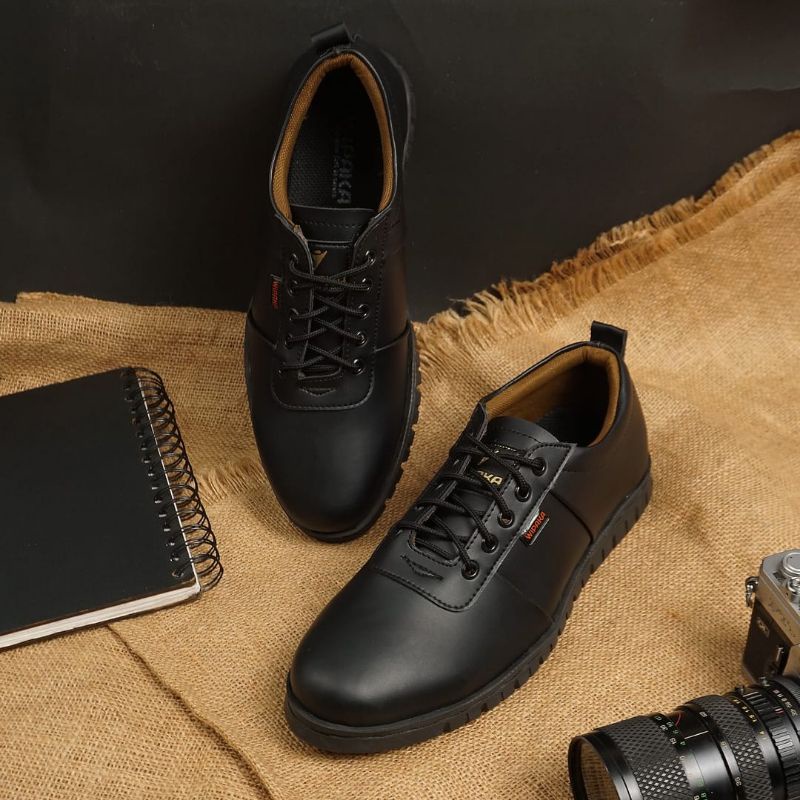 WIPAKA ORIGINAL - Sepatu Kasual Formal Hitam Sepatu Sneakeers Pria Sepatu Pria Semi Formal Kerja