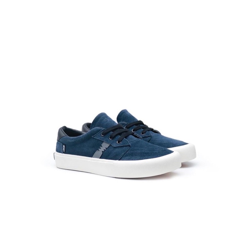 sepatu beazt luxo navy