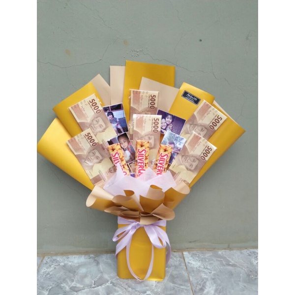 

Buket foto I buket buket silverqueen I buket wisuda I buket ulangtahun I hampers I giftbox I souvenir