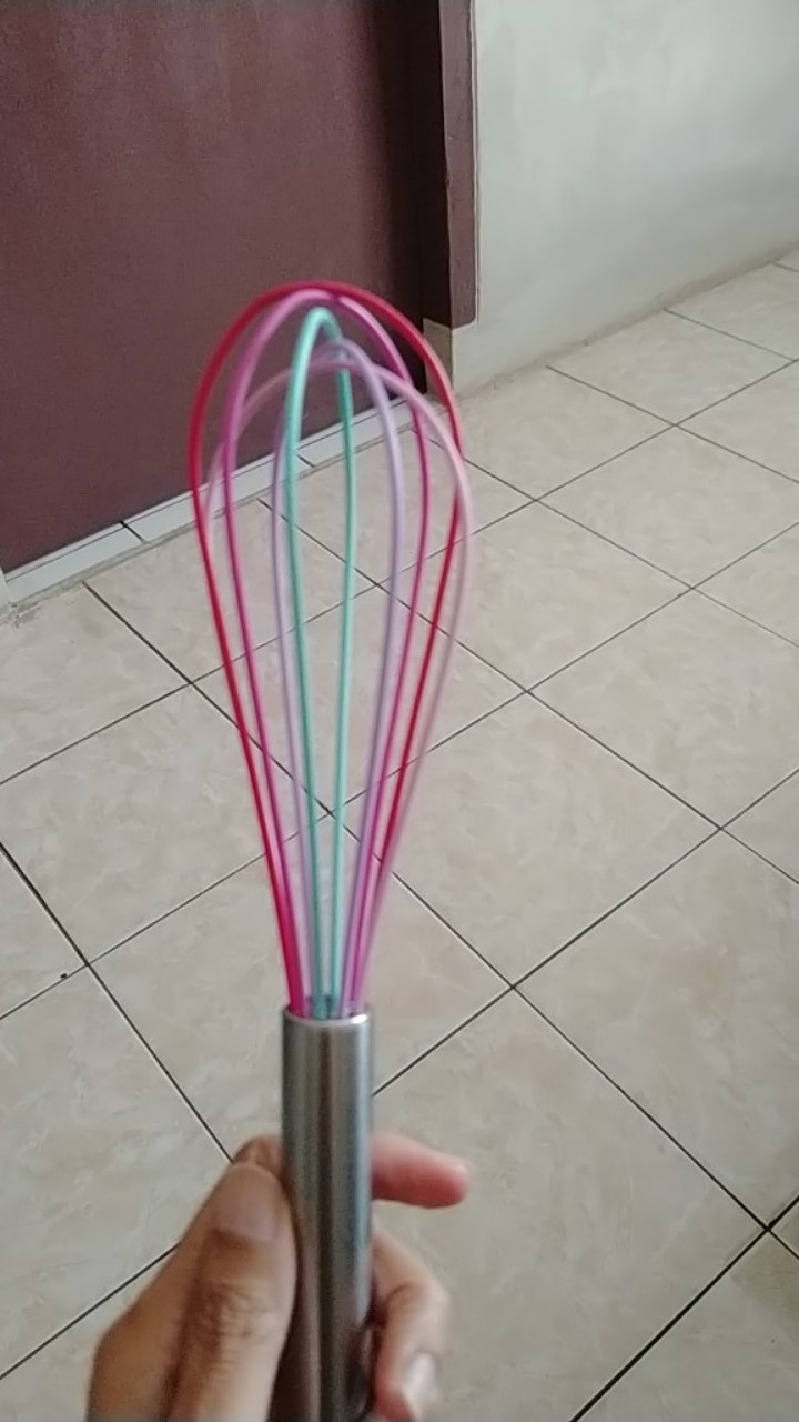 Alat Pengocok Telur Bahan Stainless Steel, Warna Dikirim Acak