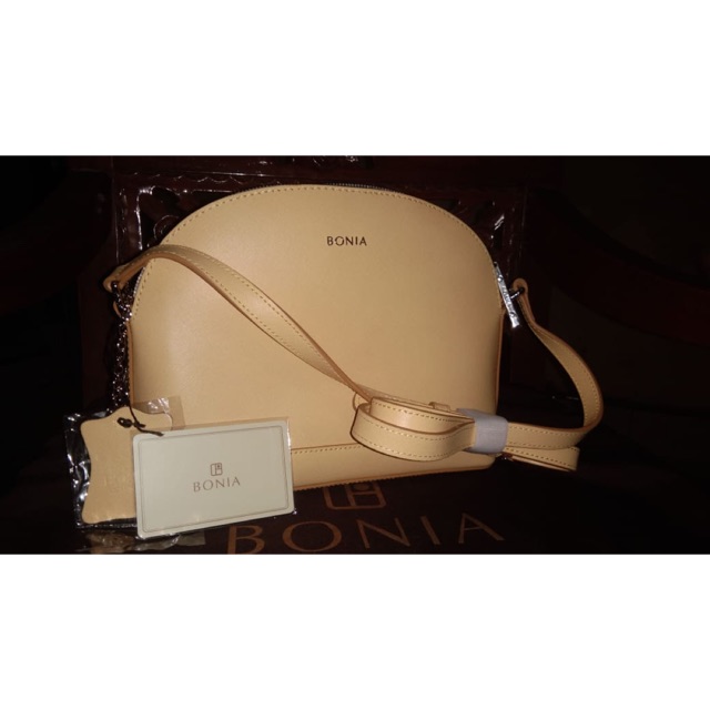 Bonia Alma kuning