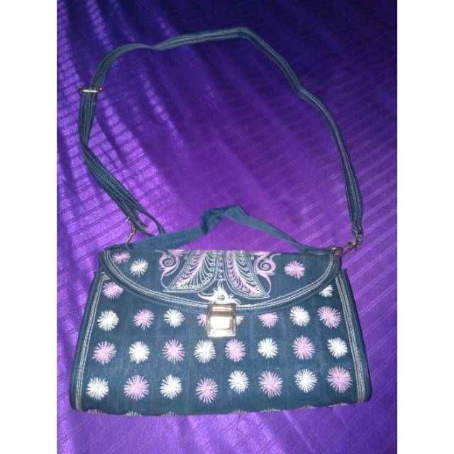 Preloved tas motif aceh / preloved slingbag