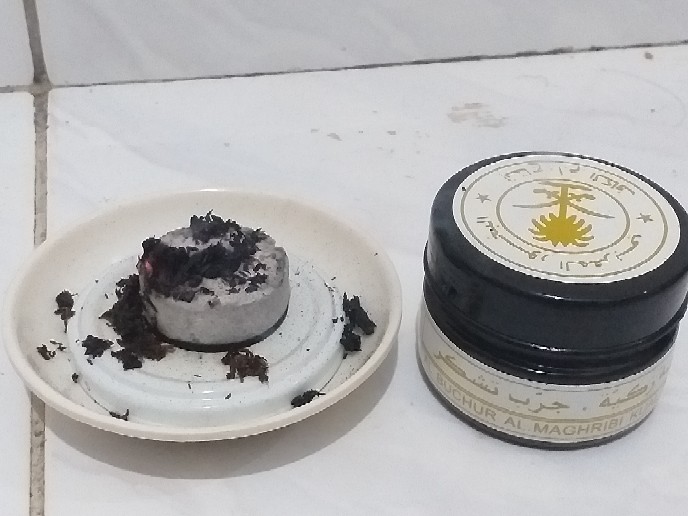 Bukhur ( Dupa ) Maghribi By Am Al Kaff. Harg Per Pcs