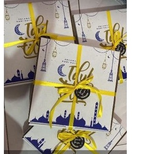 

Hampers Lebaran dan Kartu Ucapan