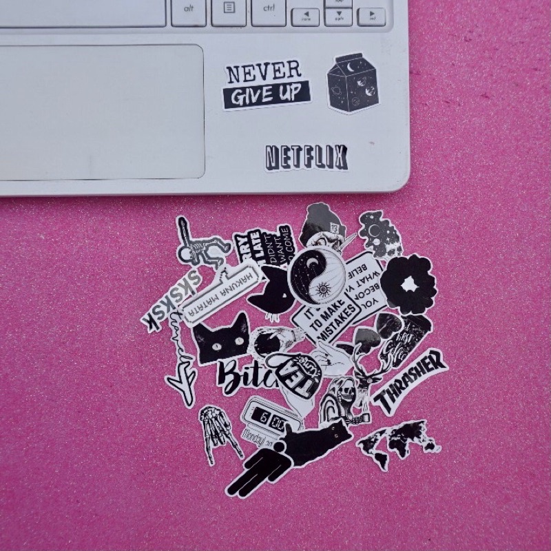 

(32pcs) STICKER TUMBLR BLACK & WHITE