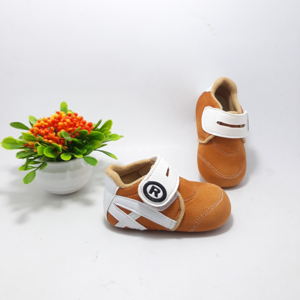 Sepatu Bayi Usia 0- 12 Bulan Model Sepatu bayi R