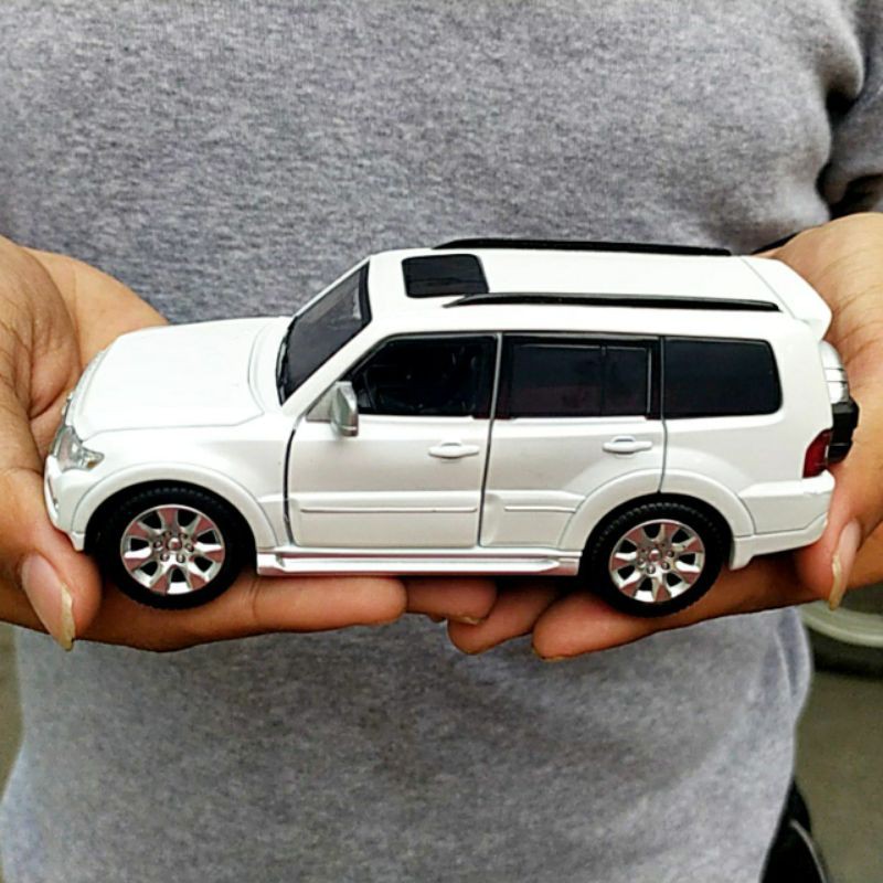 Miniatur Diecast Mobil Pajero 1:32 Harga Murah