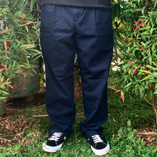 Celana Chino Dockers warna Navy Size 36” Baggy / Loose Fit