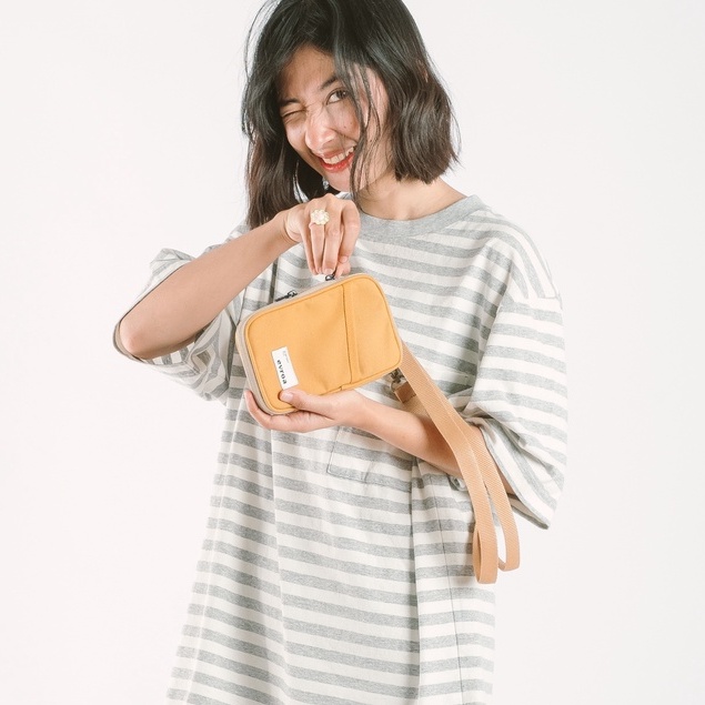 Evroa - Sling Phone Polka - Honey