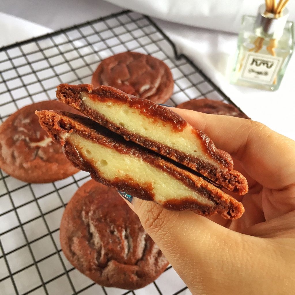 

Reveco (Red Velvet Cookies)
