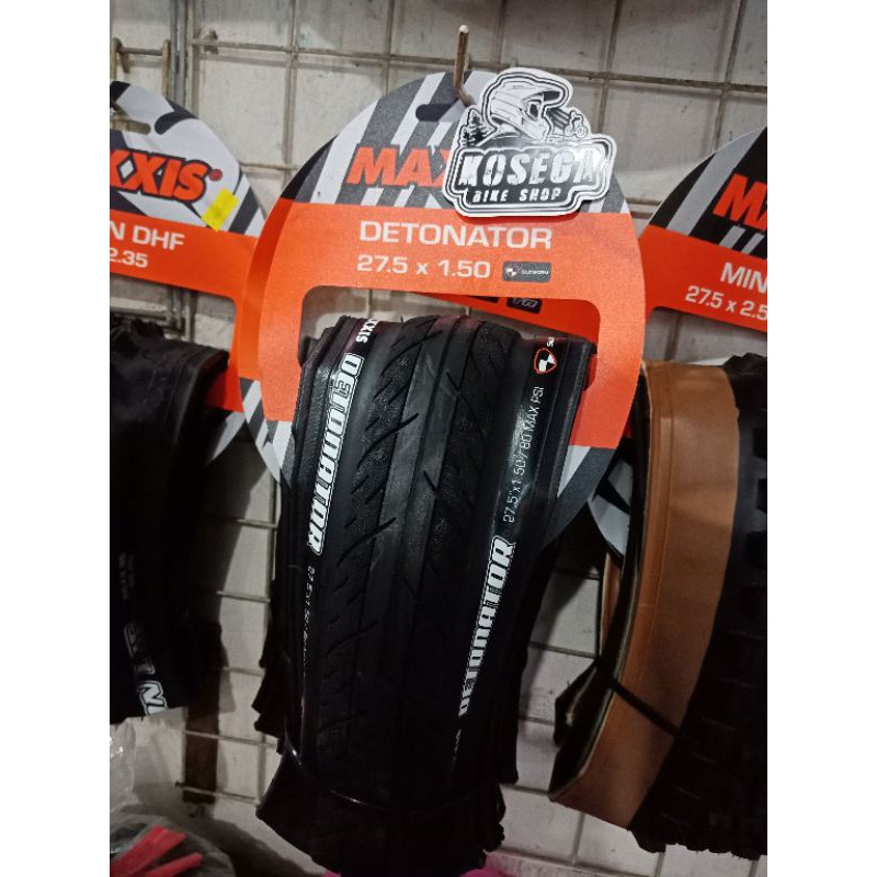 BAN MAXXIS DETONATOR 27,5X150