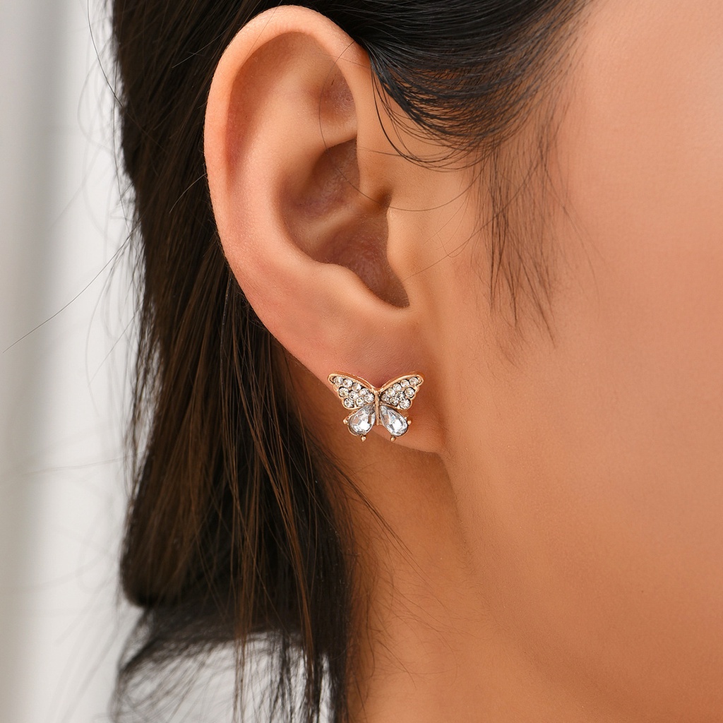 Anting Giwang Panjang Model Kupu-Kupu Gaya Korea Dengan Rumbai Kristal Untuk Wanita