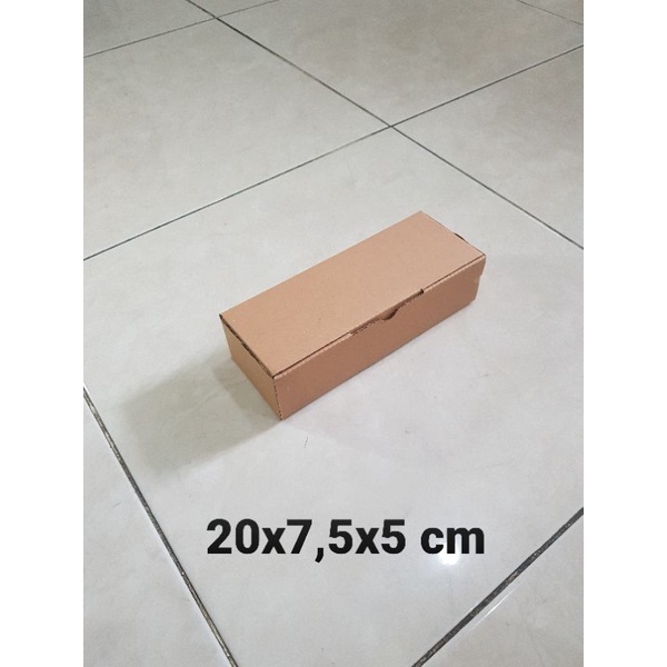 

Kardus Box uk. 20x7,5x5 cm Kotak Karton Die cut