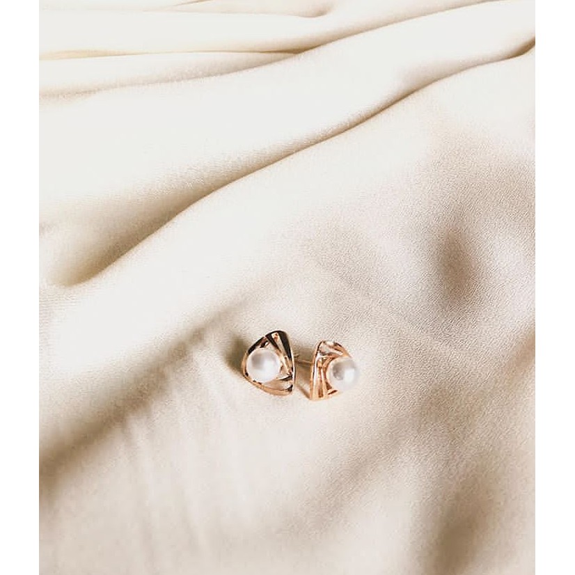 Anting Korea / Anting Wanita / Anting Simple Mutiara - Olive