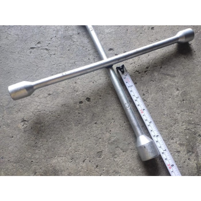 GDMass Kunci Roda Mobil Palang Ban Mobil 4 Way Lug Wrench Cross 17-19-21-23mm