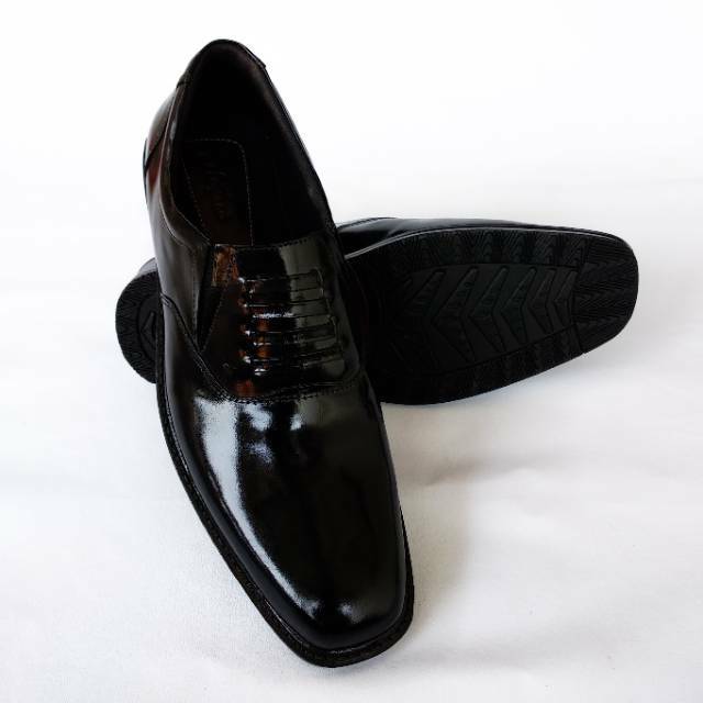 Sepatu kulit CALGARY Hitam Lack Mengkilap Pria Kantor 39 40 41 42 43 44 45 46 47