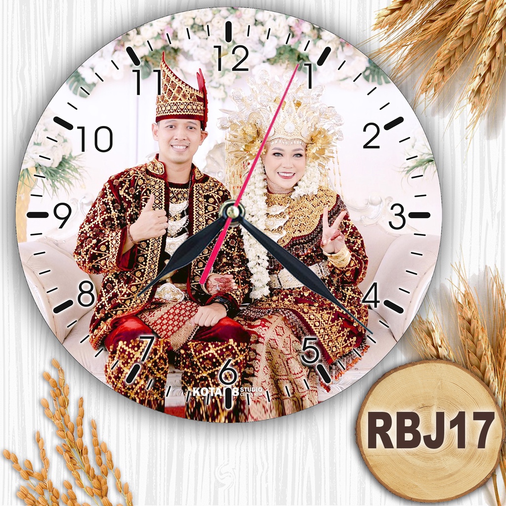 JAM DINDING KAYU CUSTOM NAMA FOTO HADIAH PERNIKAHAN UNIK KADO NIKAH NIKAHAN WEDDING ULANG TAHUN LUCU-RBJ17