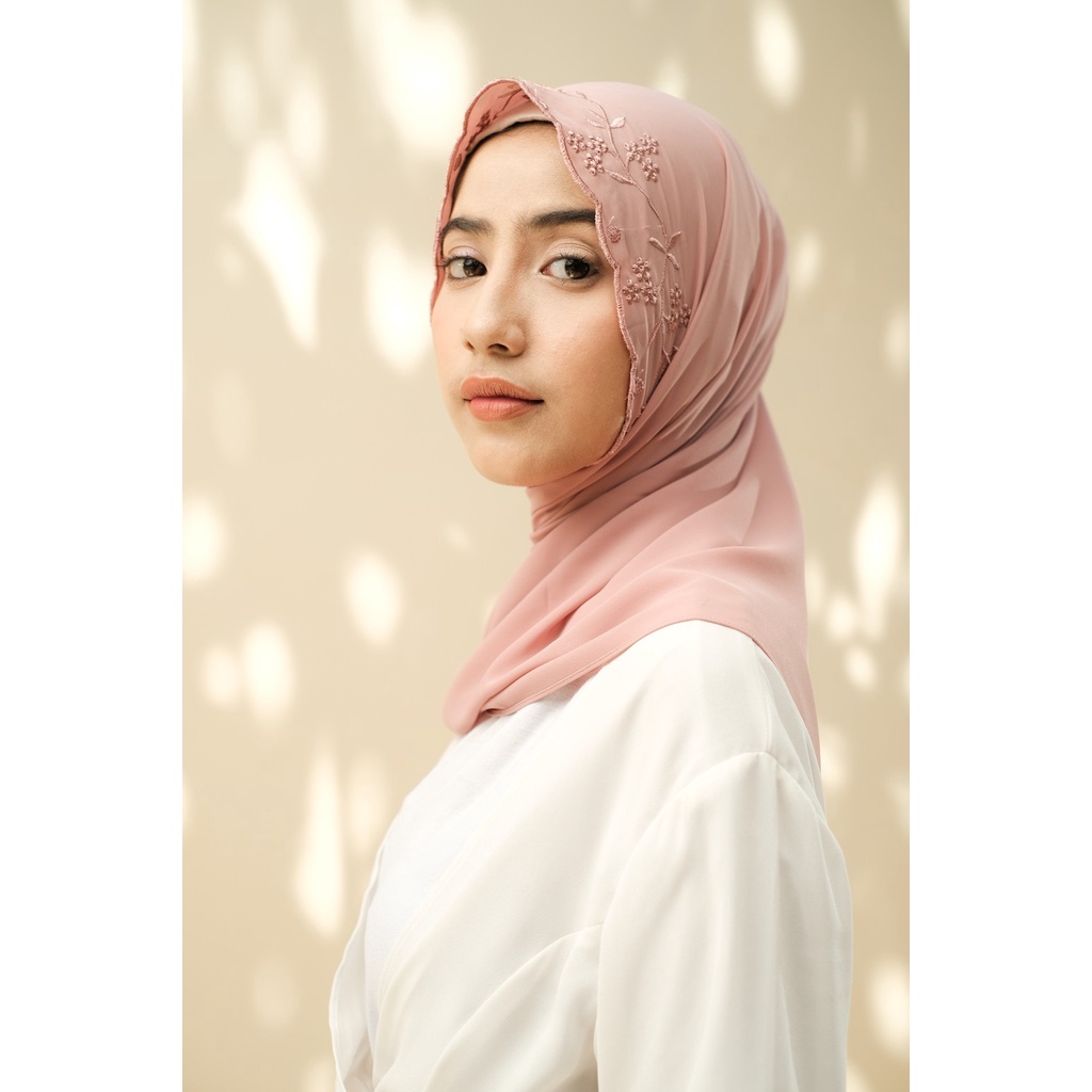 RATU Embroidery HIjab Shawl - Hanna - Dusty Rose