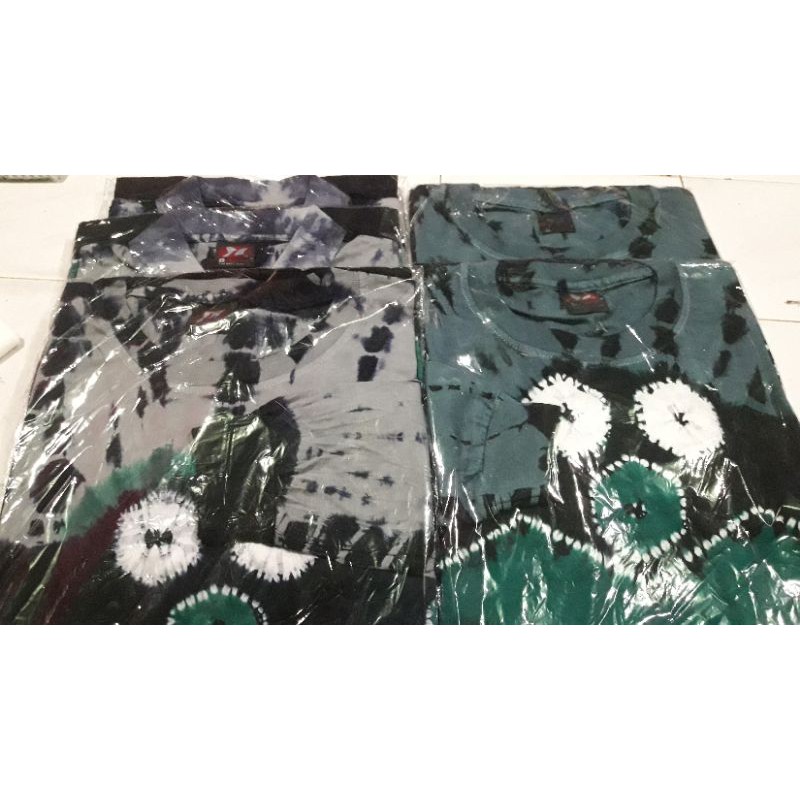 Kaos dan kain batik sasirangan