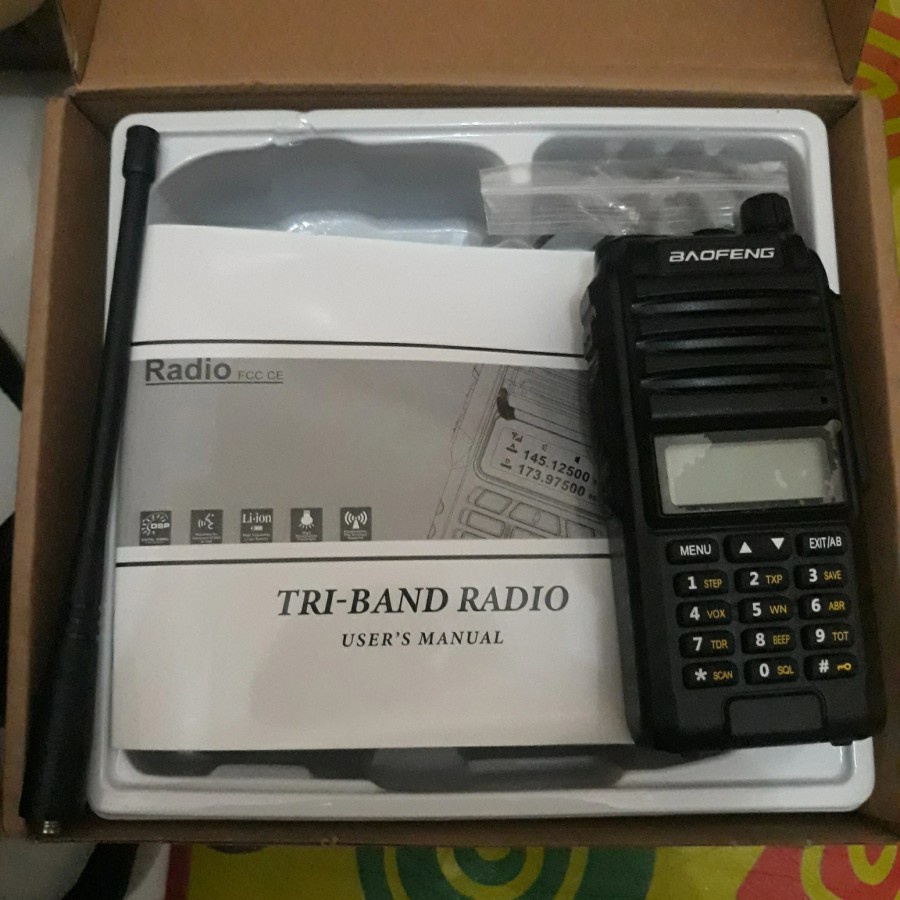 HT HANDY TALKIE BAOFENG BF - A58 S TRI BAND